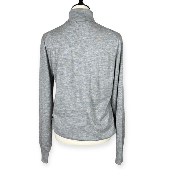 Saks Fifth Ave 100% Cashmere Sweater Lightweight Turtleneck Quiet Luxury Sz M - Picture 3 of 8